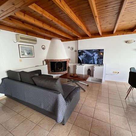 Вилла Casa Di Mare Лоутраки Экстерьер фото